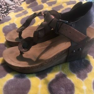 Pierre Dumas sandals